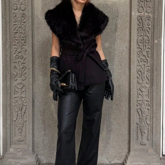 Black Preppy Women's Patchwork Faux Fur Collar Sleeveless Cropped Jacket - Picture 5 of 7